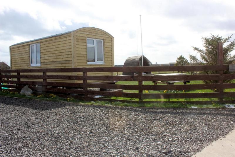 Hillside Camping Pods Wick  Exterior foto